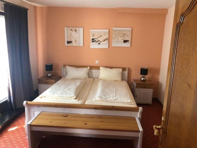 Hotel Restaurant Zum Schwan Mettlach Εξωτερικό φωτογραφία