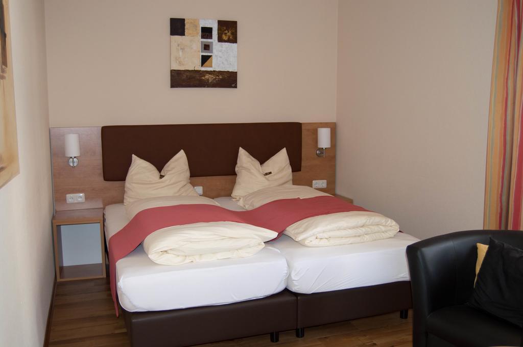 Hotel Restaurant Zum Schwan Mettlach Εξωτερικό φωτογραφία