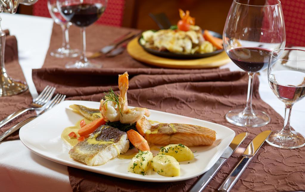 Hotel Restaurant Zum Schwan Mettlach Εξωτερικό φωτογραφία