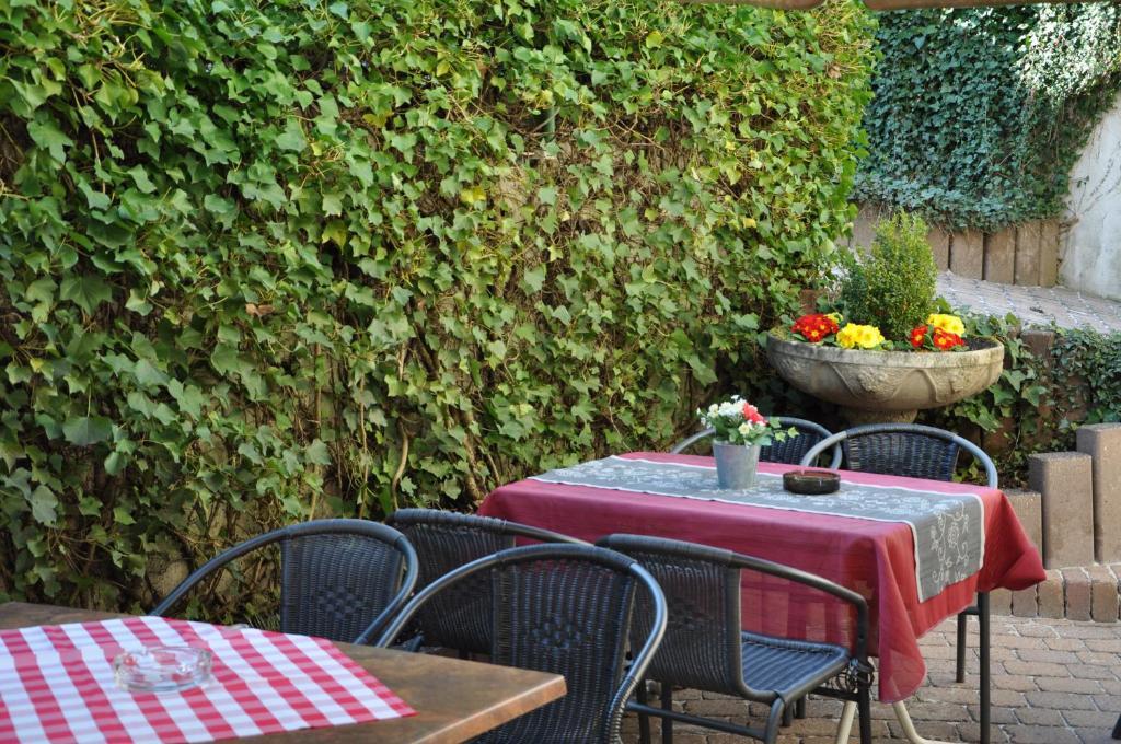 Hotel Restaurant Zum Schwan Mettlach Εξωτερικό φωτογραφία